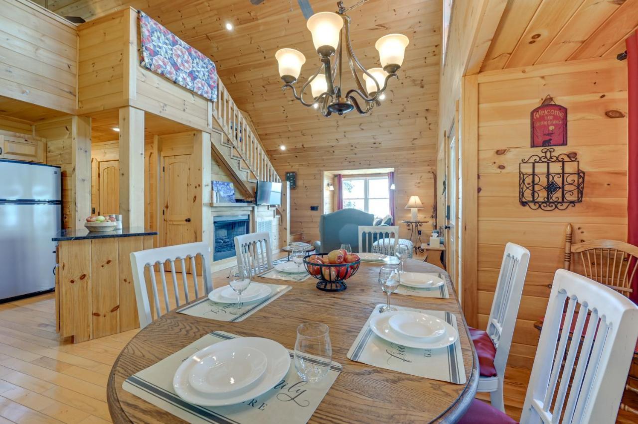 Warm And Cozy Cabin With Deck On Top Of The Blue Ridge Fancy Gap Zewnętrze zdjęcie